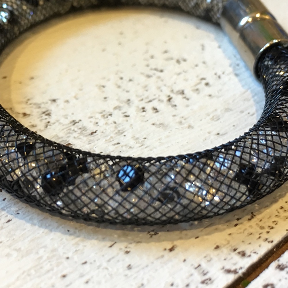 1 HP Black Mesh Bracelet with gems inside - Picture 6 of 8